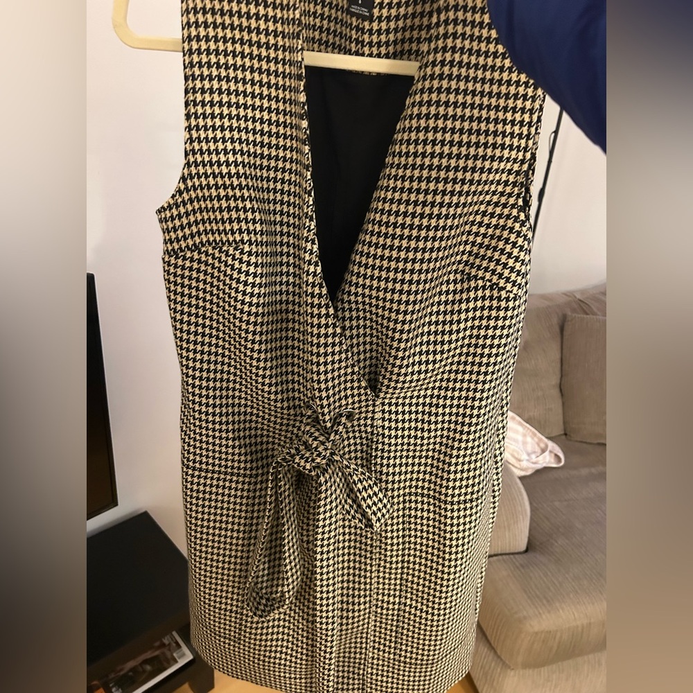 Club Monaco Black and Cream Houndstooth dress